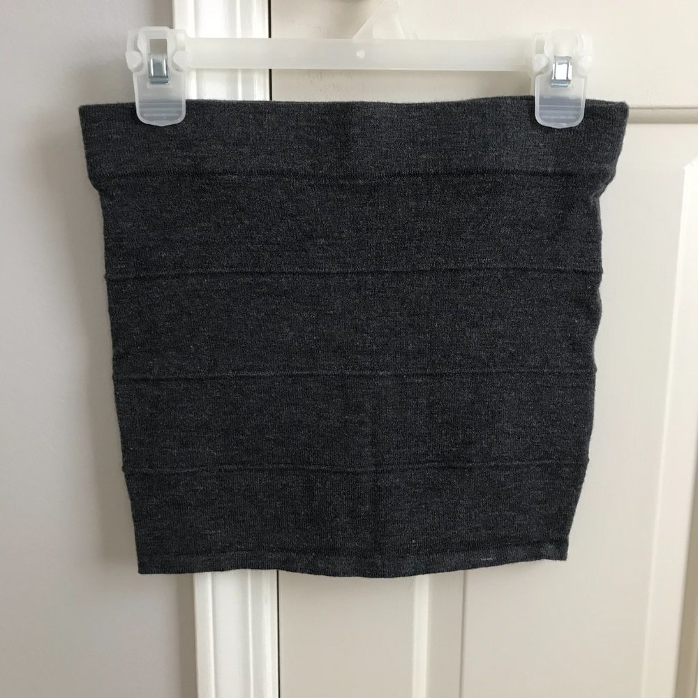 ✦ ZENANA OUTFITTERS Gray Ribbed Knit Bandage Bodycon MINI SKIRT ✦